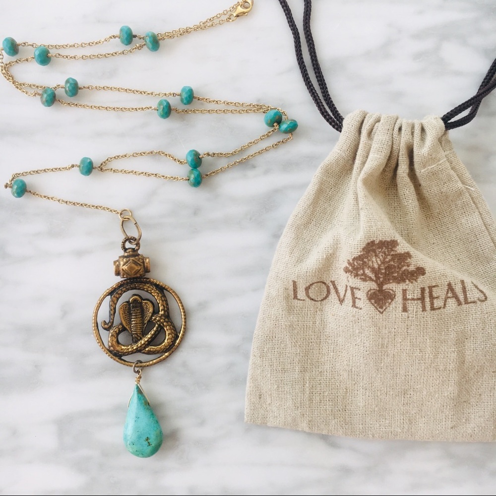 Turquoise & gold cobra necklace 🐍